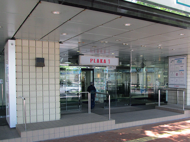 新潟駅　バスロータリー側入口