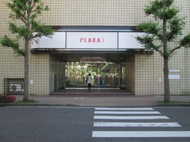 東いちょう通り側入口